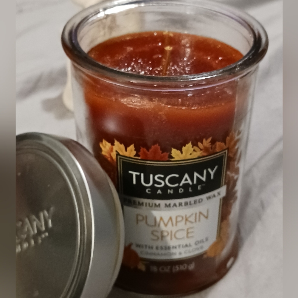 NEW! TUSCANY CANDLE 18oz